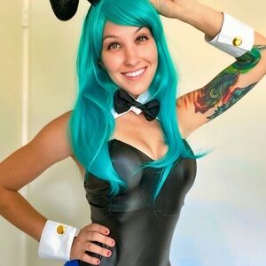 DragonBall Z Bulma Cosplay - Black and White Costume with Teal Wig